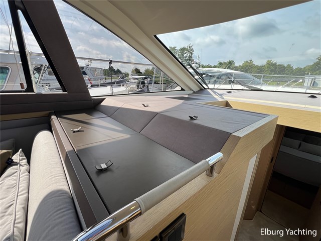 Beneteau Monte Carlo 5S — foto 12 van 75