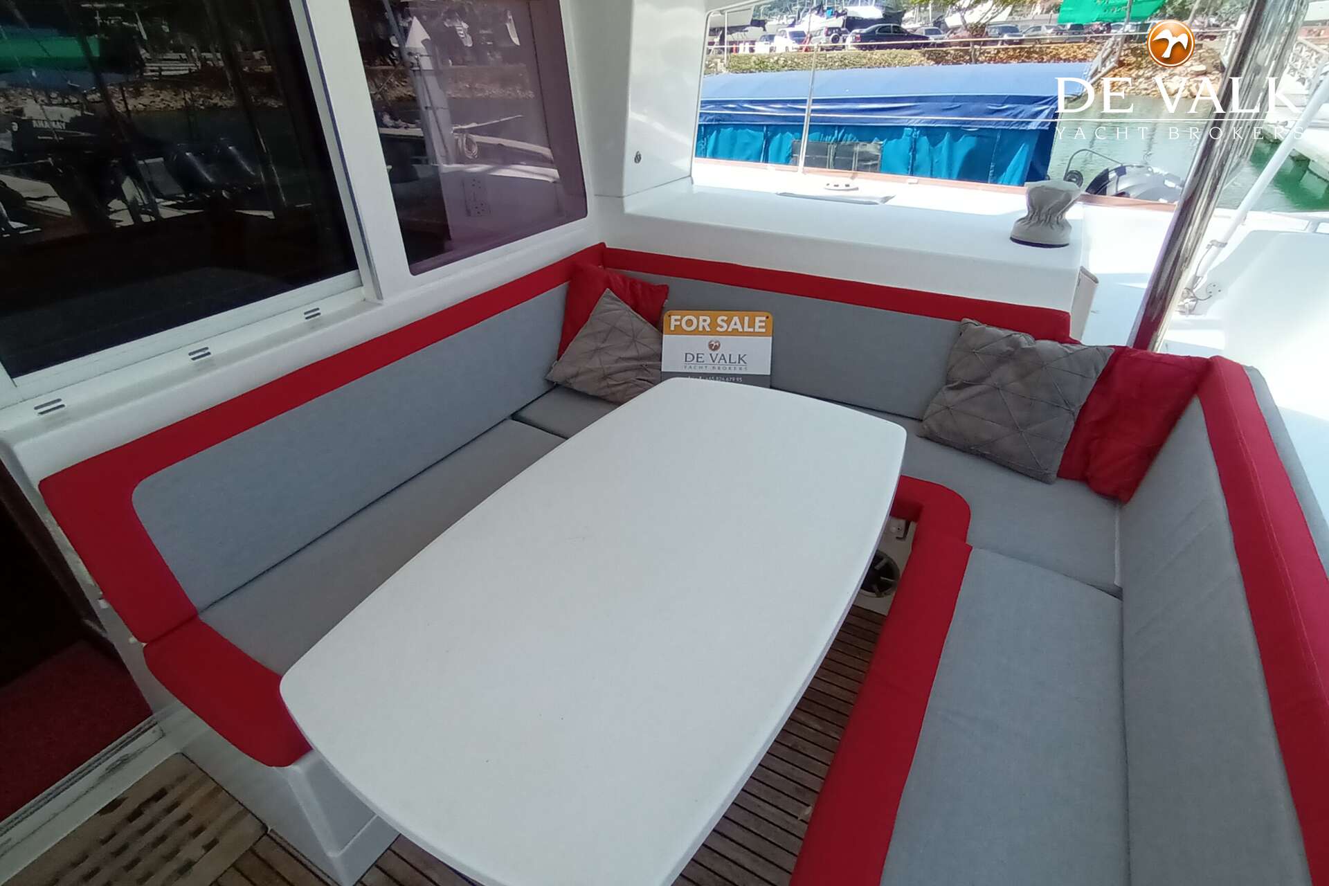 Lagoon 400 — foto 6 van 30