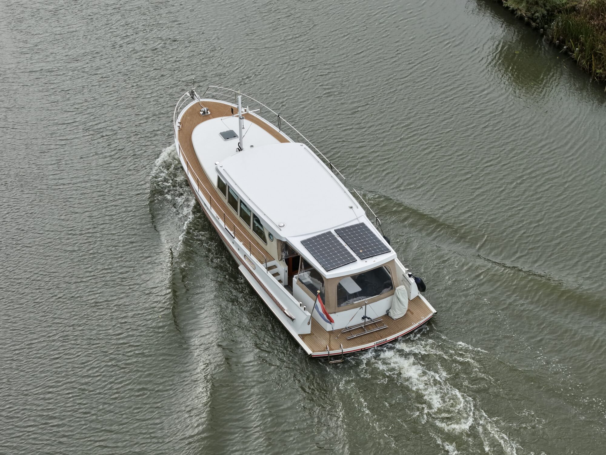 Serious Yachts Gently Low Bridge 45 Sedan — foto 4 van 74