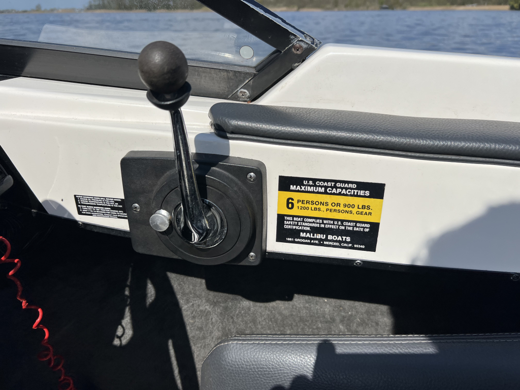 Malibu Euro F3 waterski boot v8 LPG/Benzine  — foto 14 van 22