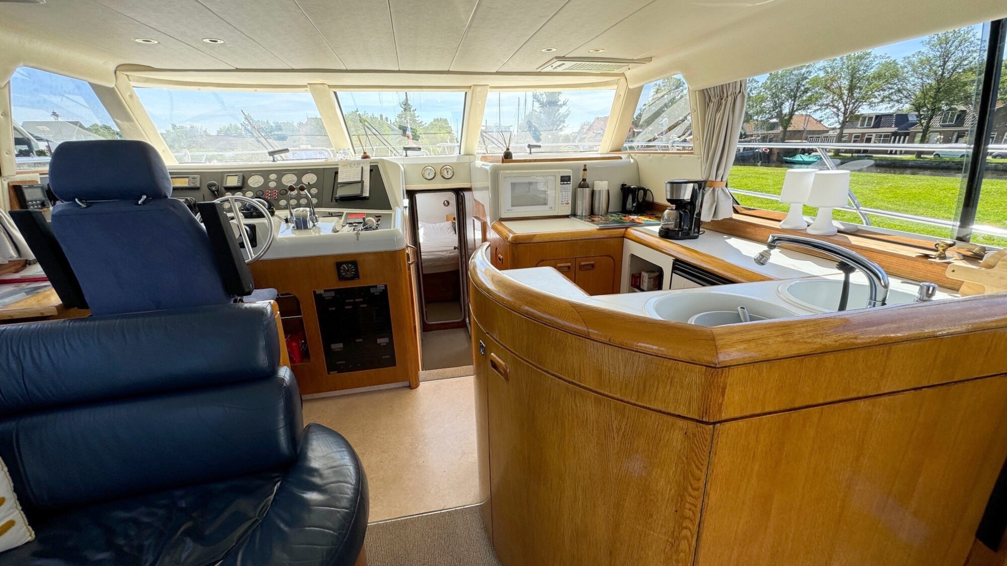 Whitewater Wolfe 46 Flybridge — foto 6 van 31
