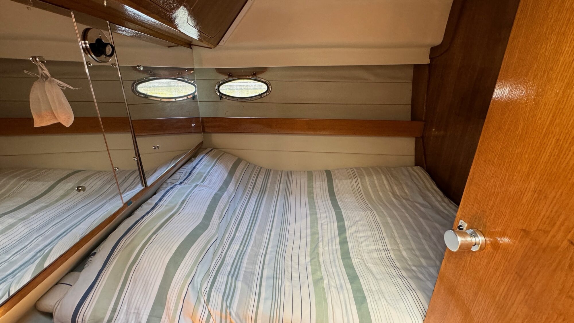 Whitewater Wolfe 46 Flybridge — foto 20 van 31