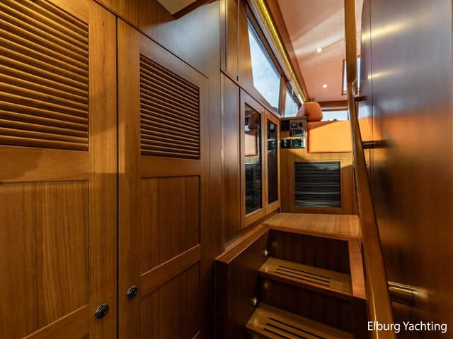 Trader 42 - Cabrio — foto 47 van 76