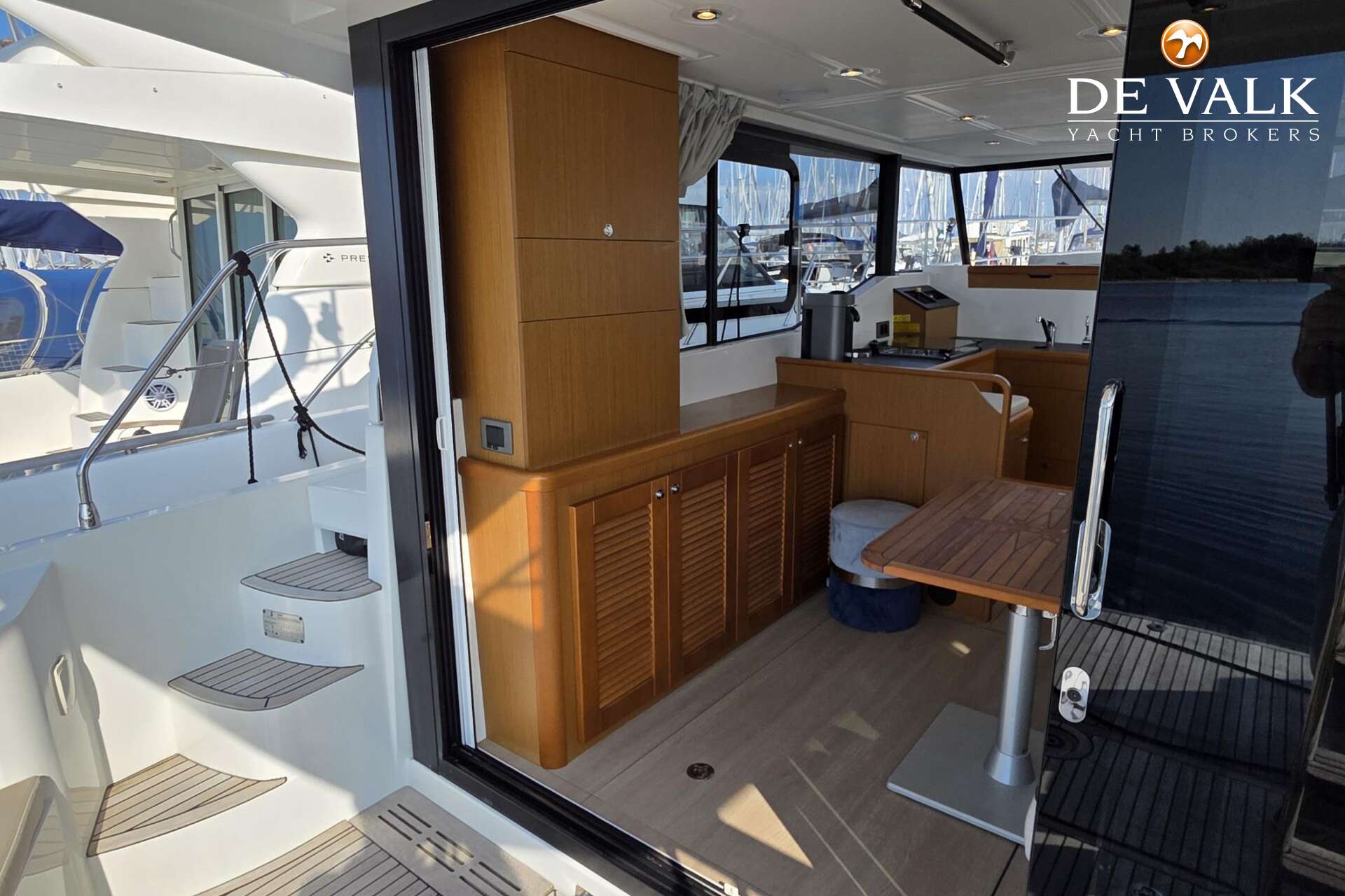 Beneteau Swift Trawler 35 — foto 12 van 43