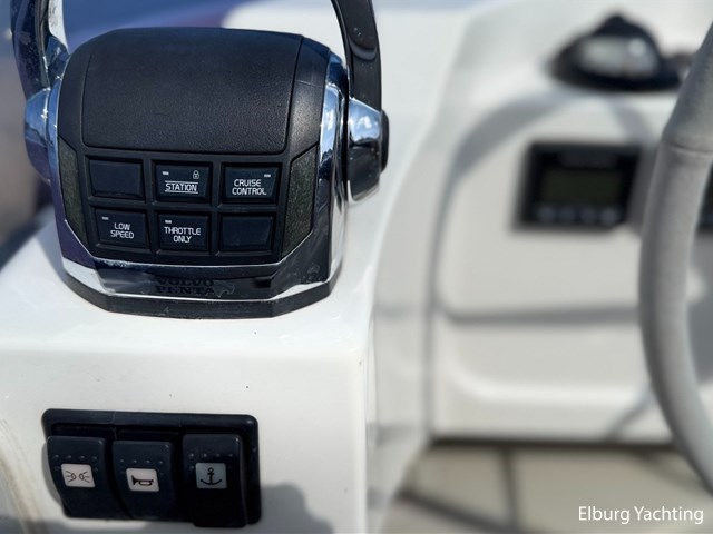 Bavaria E40 Flybridge — foto 14 van 87
