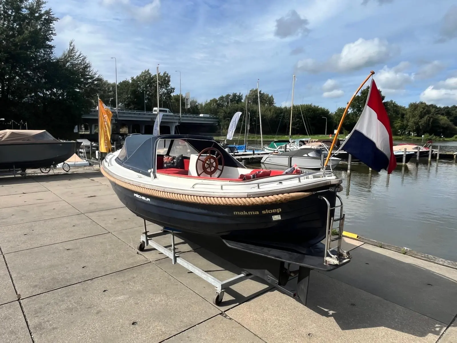 Makma pecheur Yanmar 29pk koopje € 14.950,- — foto 22 van 25