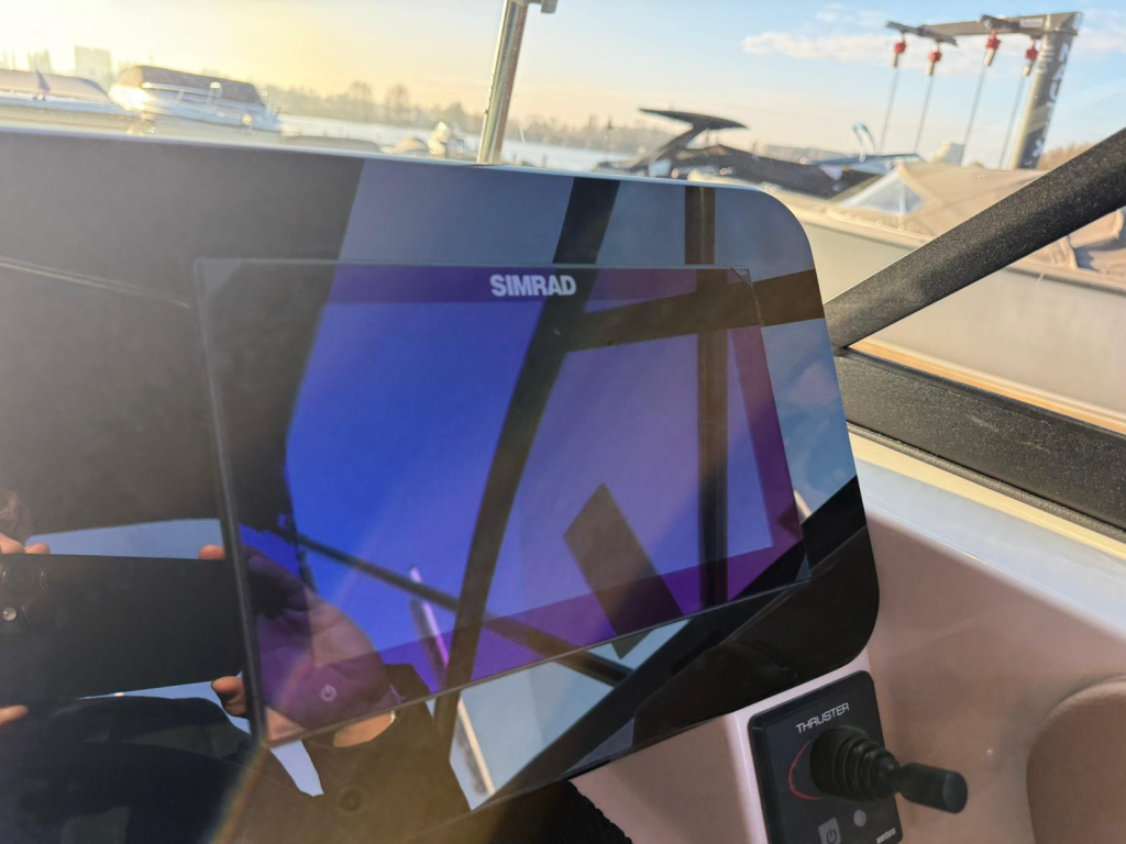 Sea Ray SDX 230 — foto 19 van 22