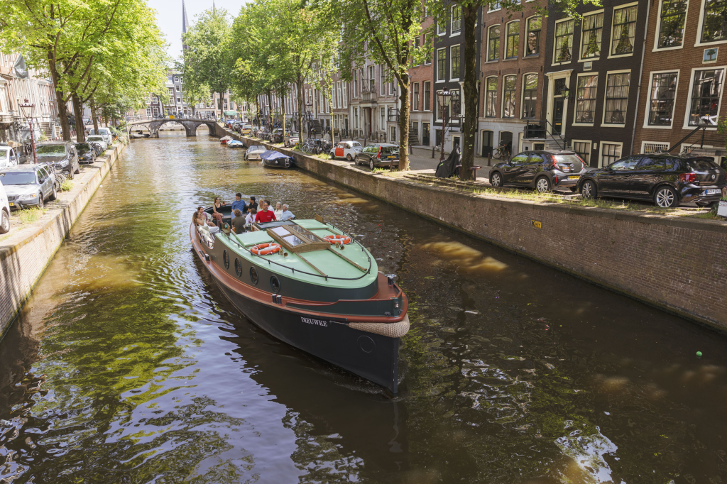 Alumax Open rondvaartboot 60 PAX. — foto 8 van 8
