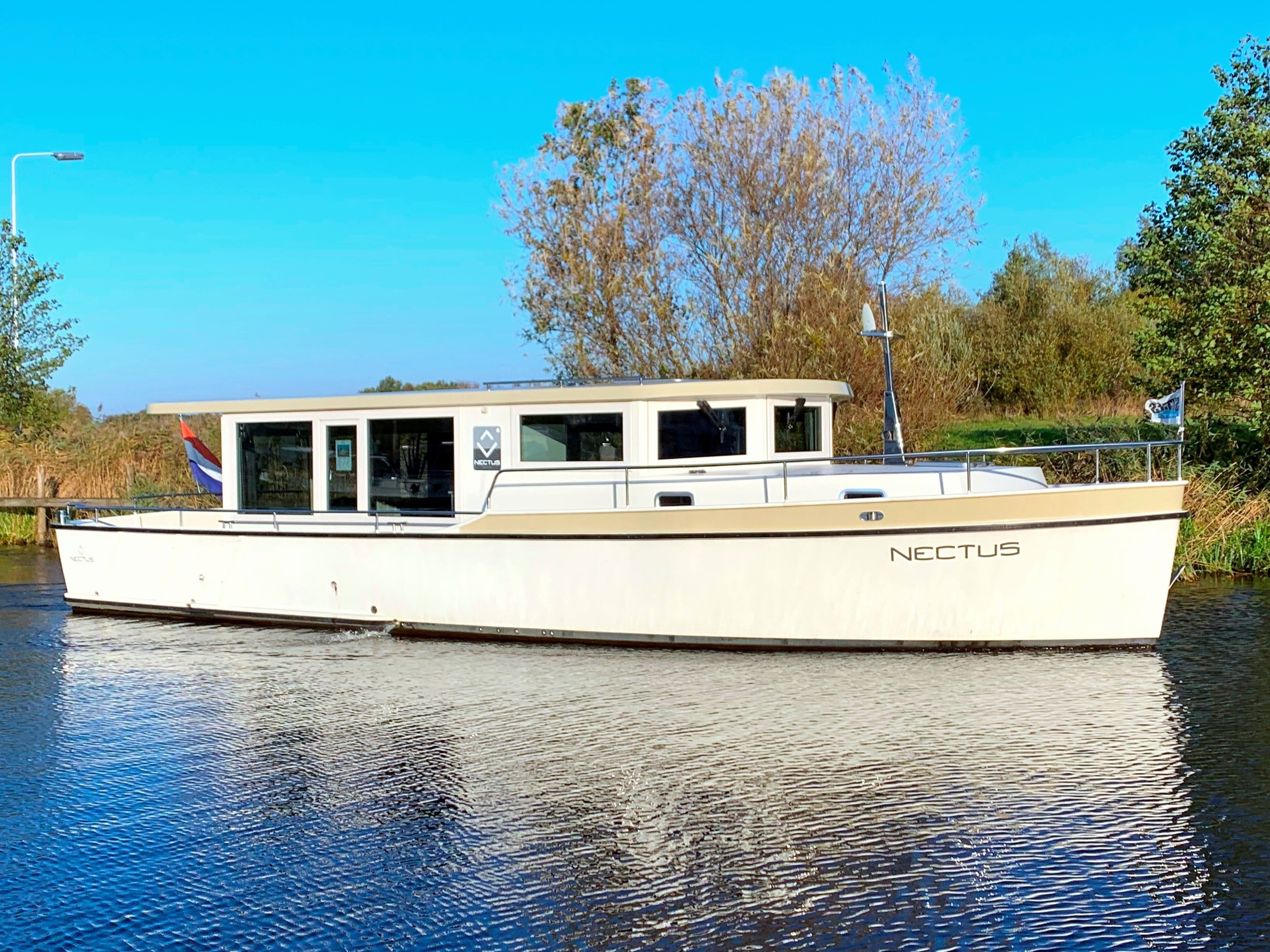 Succes Nectus 1200 — foto 1 van 27
