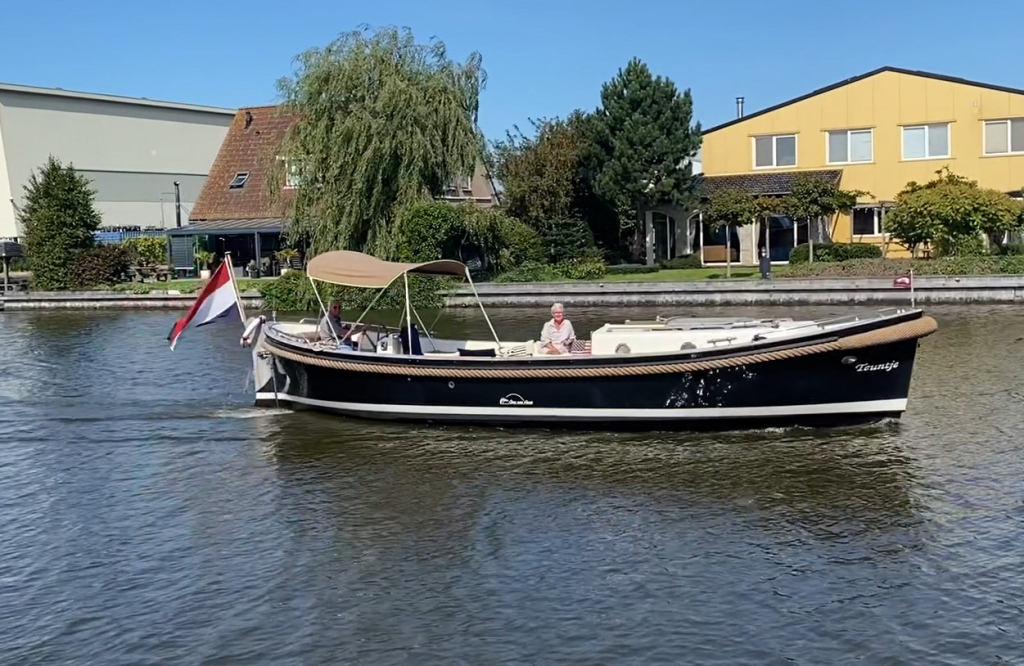 Jan van Gent 1035 Cabin