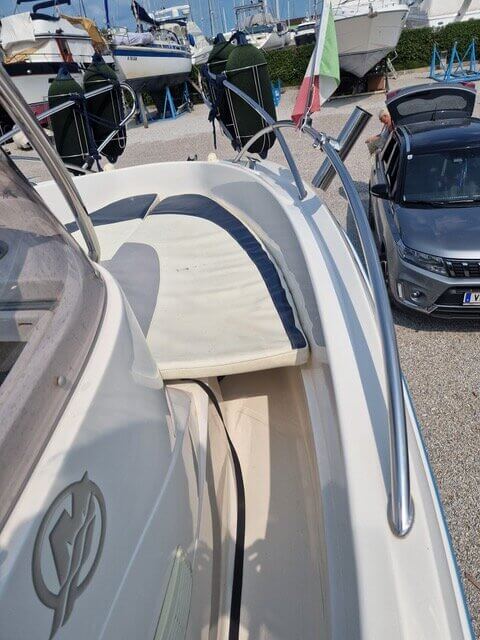 Quicksilver 555 - BluYachting — foto 6 van 12