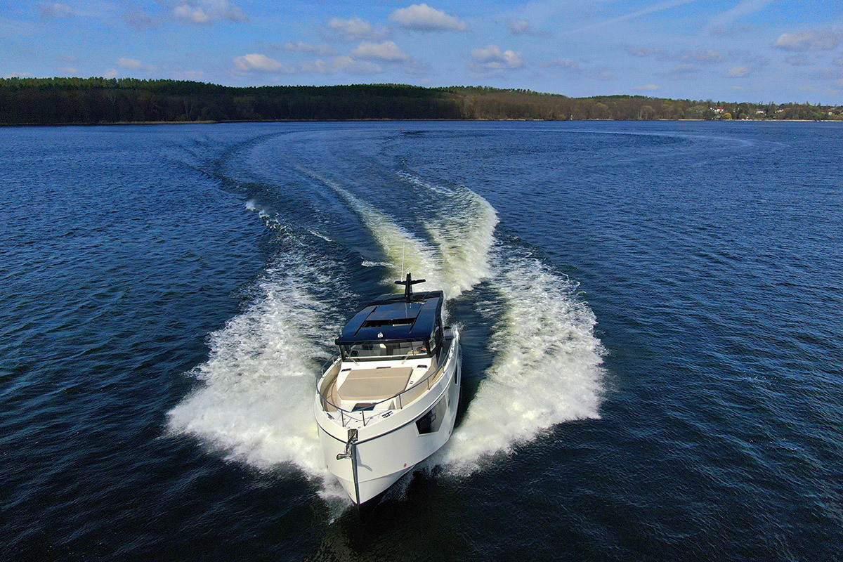 Cobra Yachts Gran Maestro 43 — foto 4 van 12