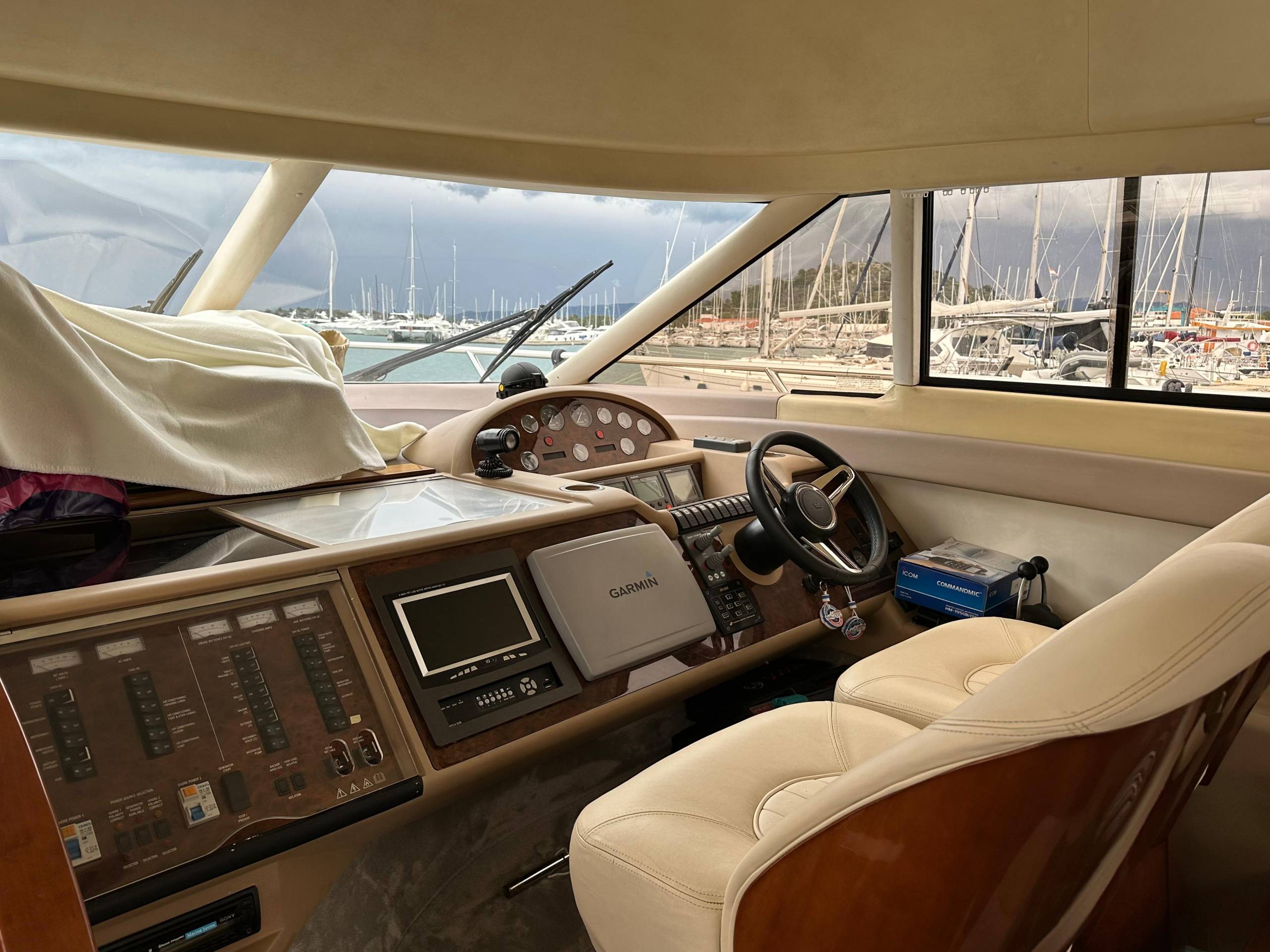 Princess 50 Flybridge - BluYachting — foto 11 van 12