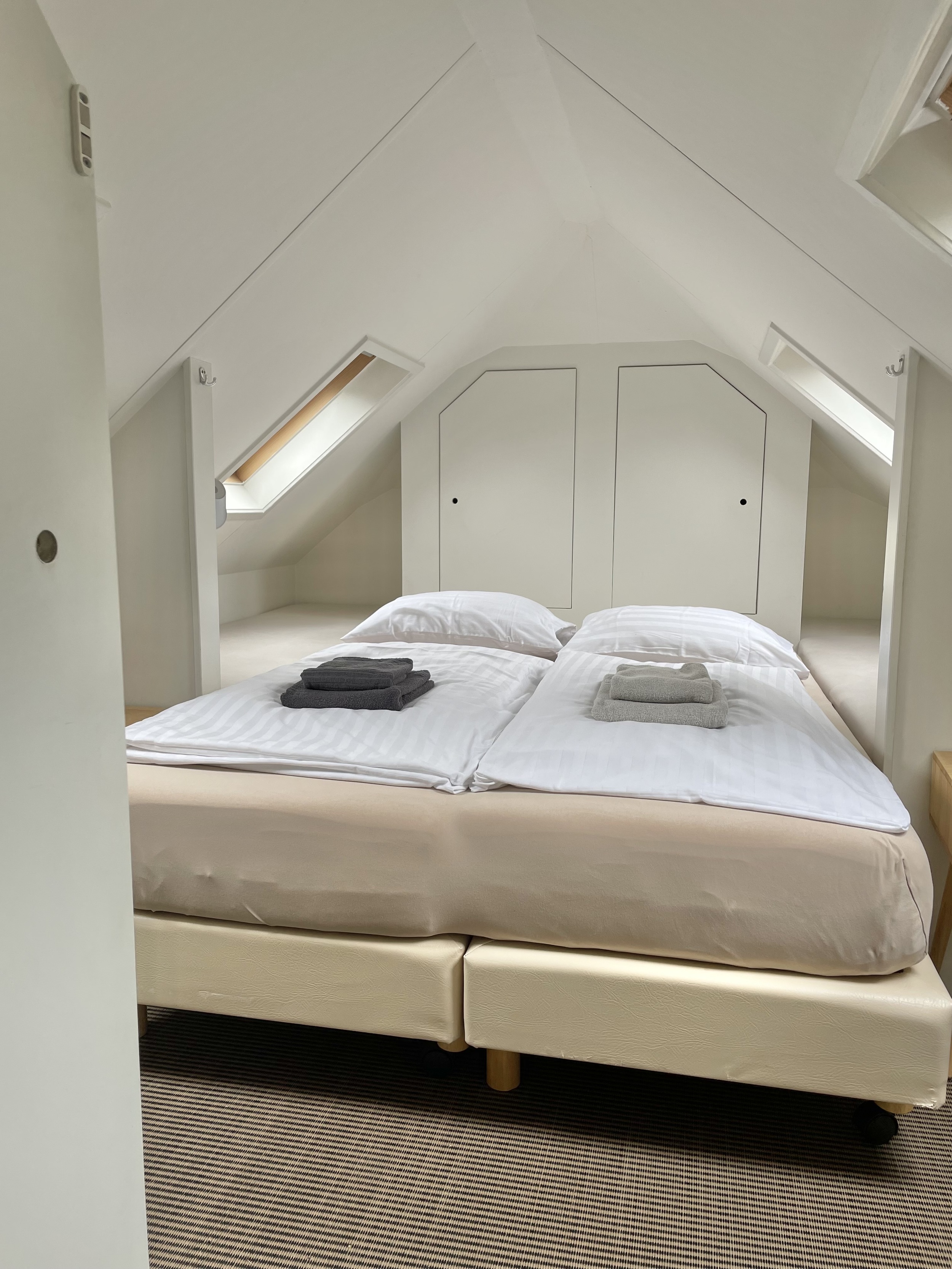 Prins Homeship 1350 Houseboat Flark Ligplaats Voorhanden — foto 24 van 31