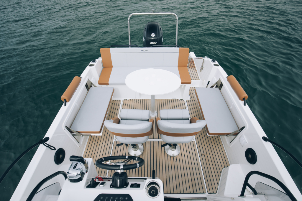 Beneteau Flyer 7 Sundeck | 200PK Honda | Wordt verwacht! — foto 12 van 20