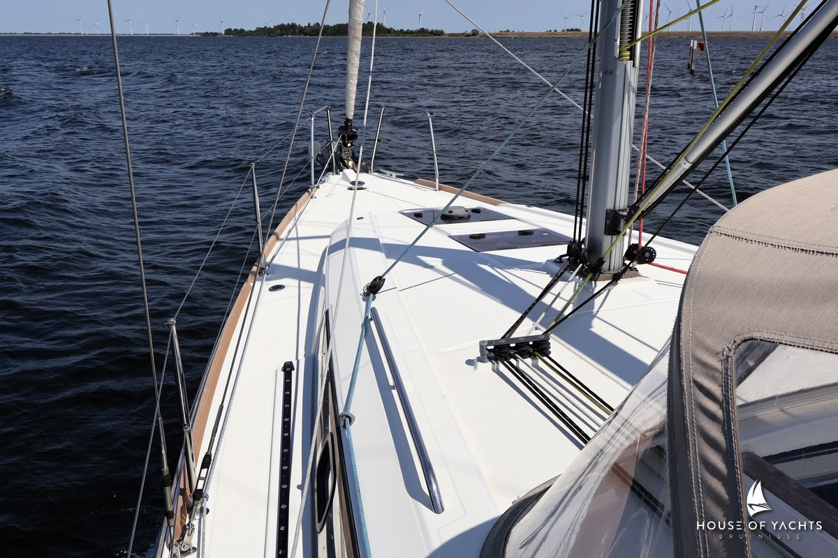 Beneteau Oceanis 35.1 — foto 3 van 12