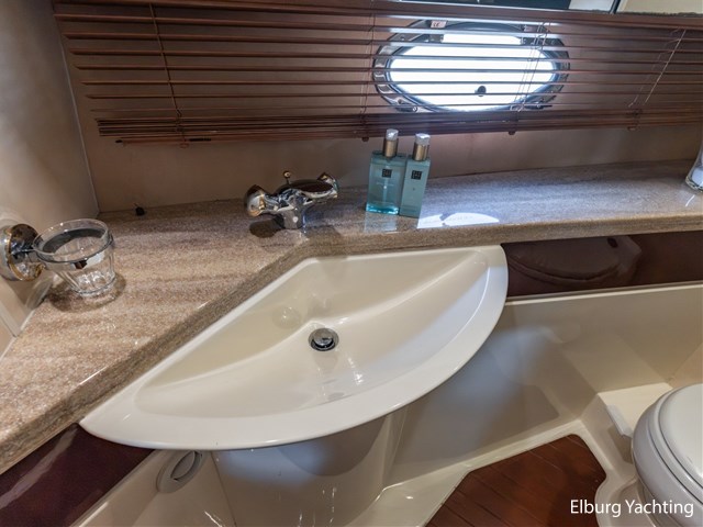 Fairline Squadron 55 — foto 25 van 72