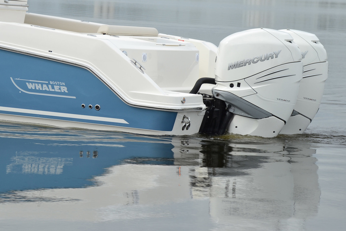 Boston Whaler 330 Outrage — foto 10 van 40