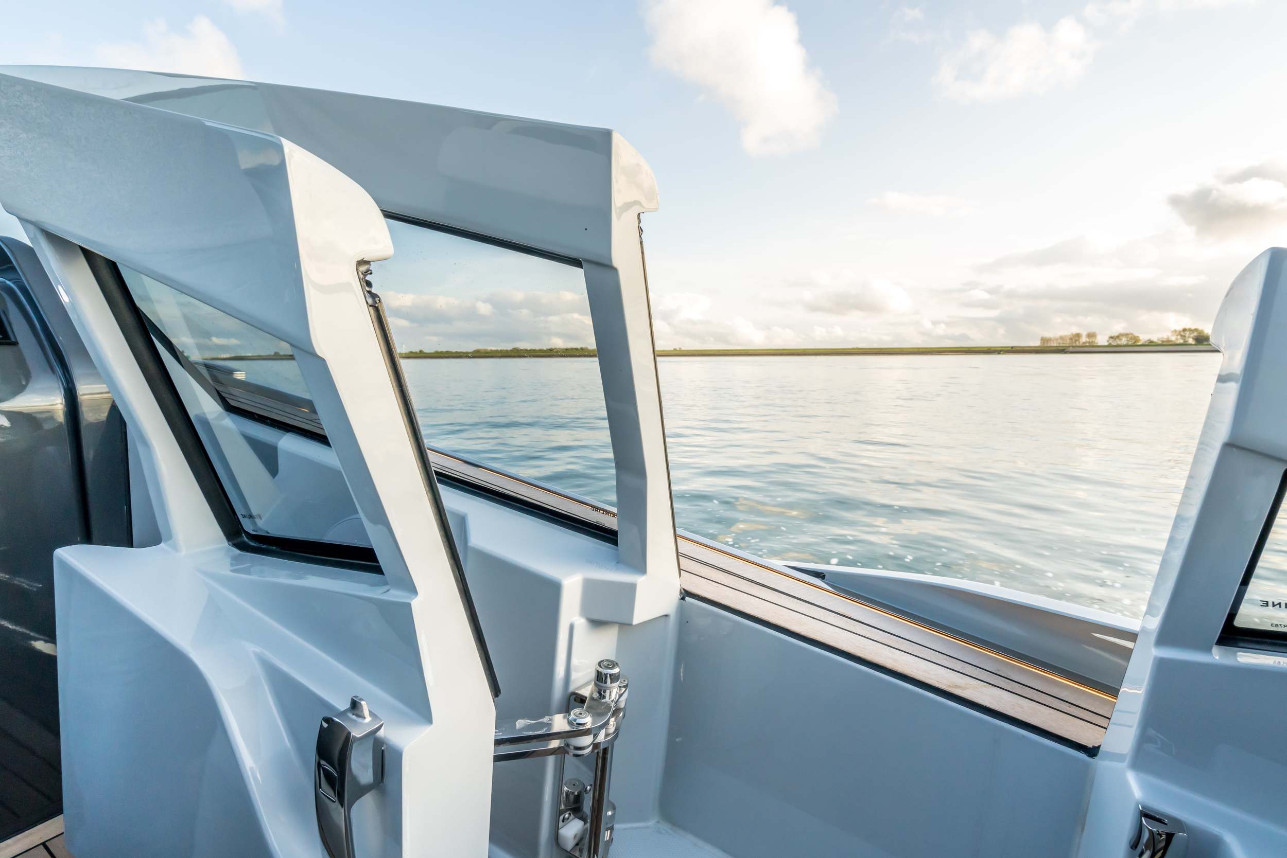 Fairline F-Line 33 Outboard — foto 23 van 31
