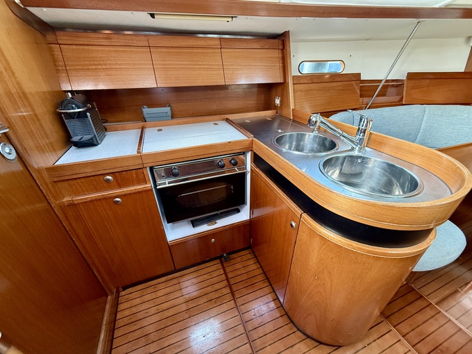 Jeanneau Sun Fast 36 — foto 5 van 12