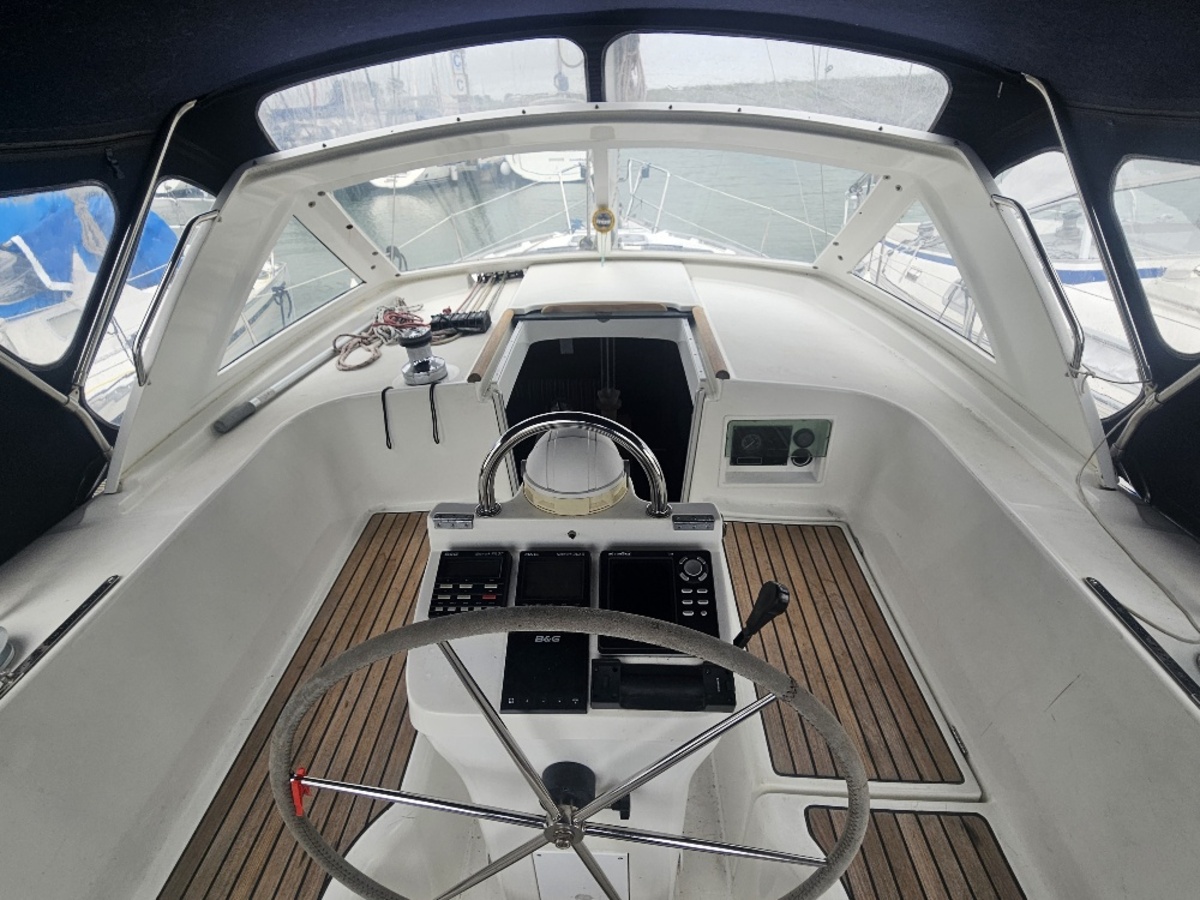 Beneteau Oceanis 36CC — foto 23 van 24