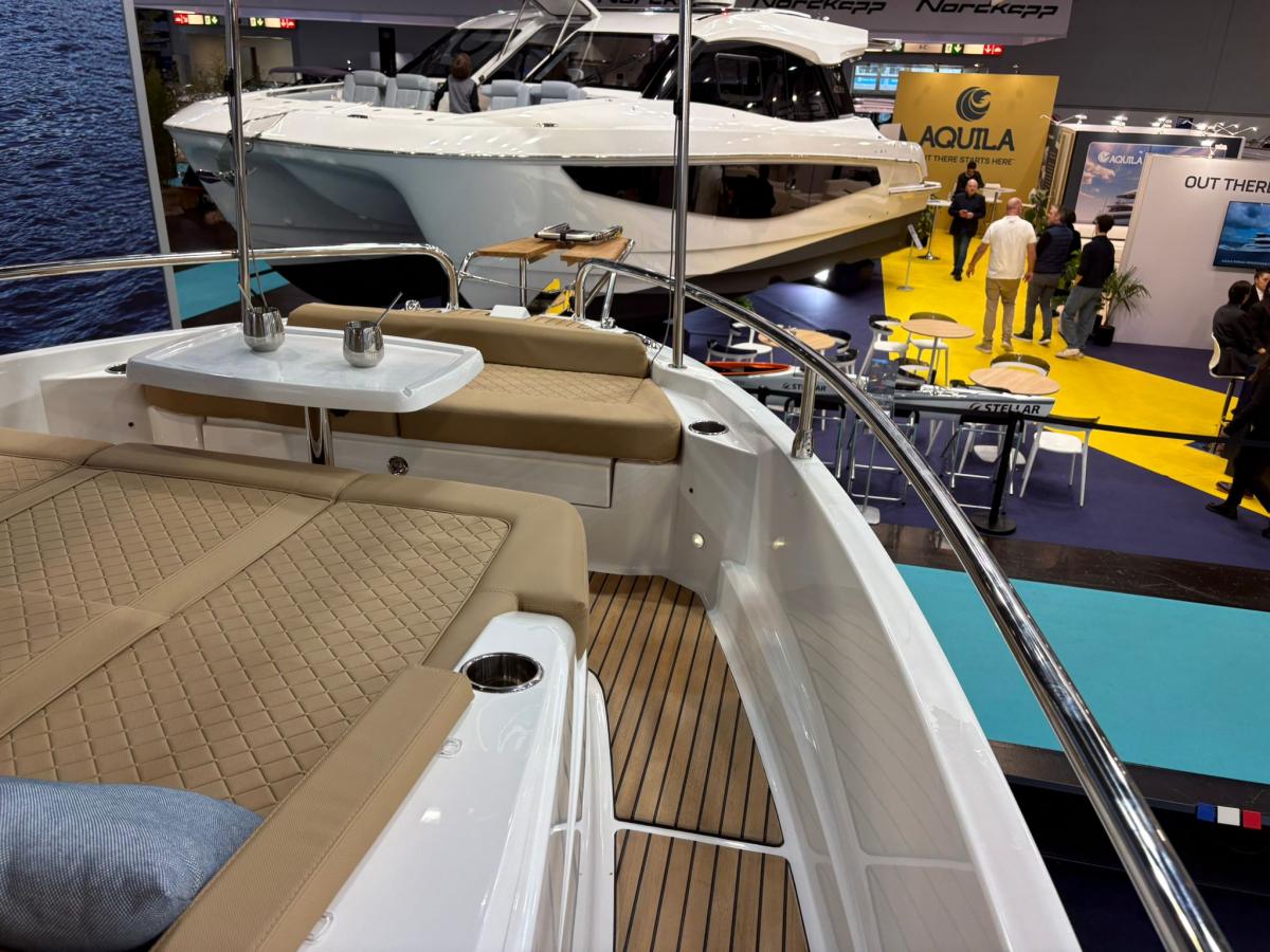WELLCRAFT 38 EXPLORER — foto 16 van 30