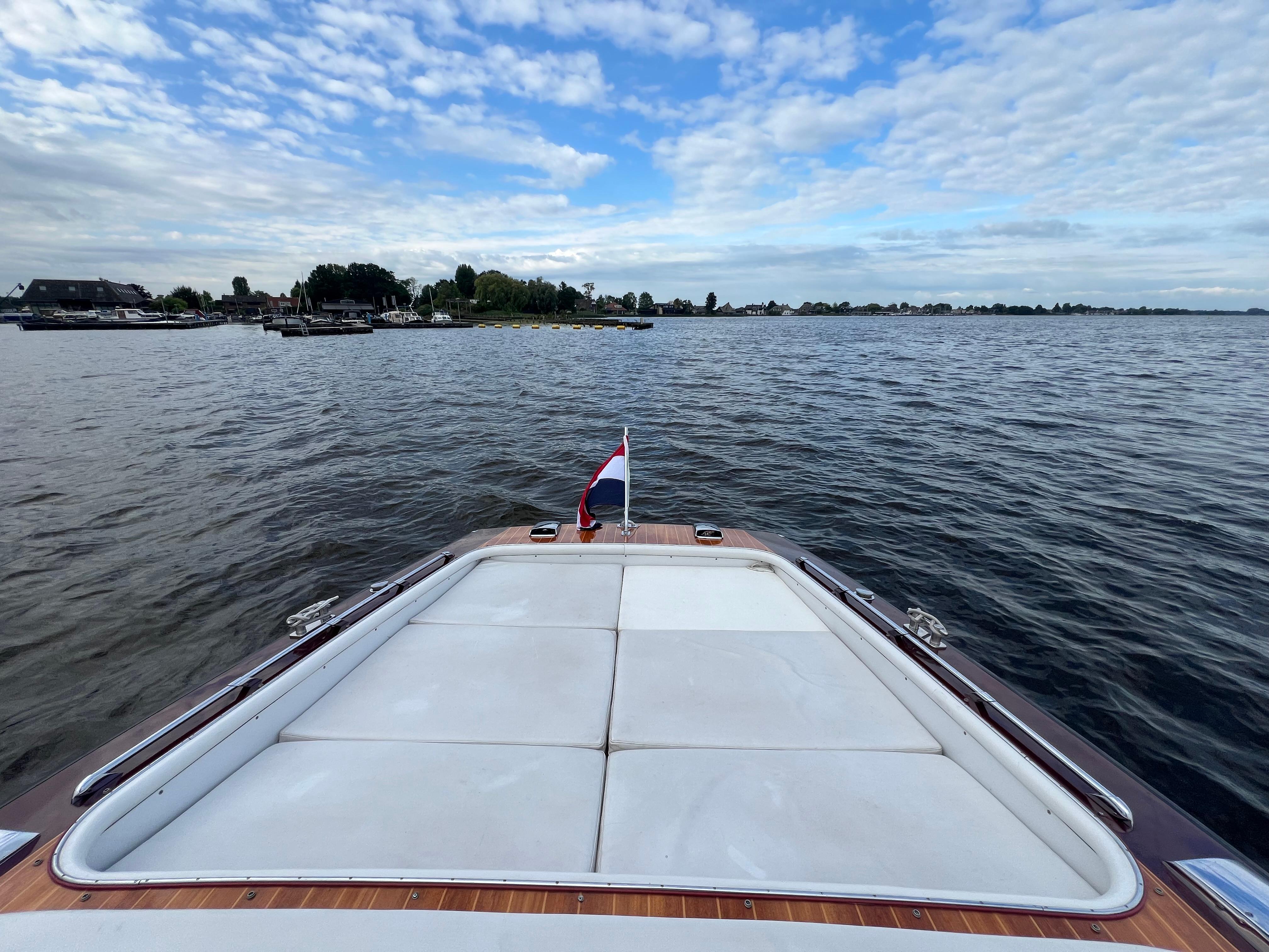 Boesch 850 Runabout Deluxe — foto 37 van 40