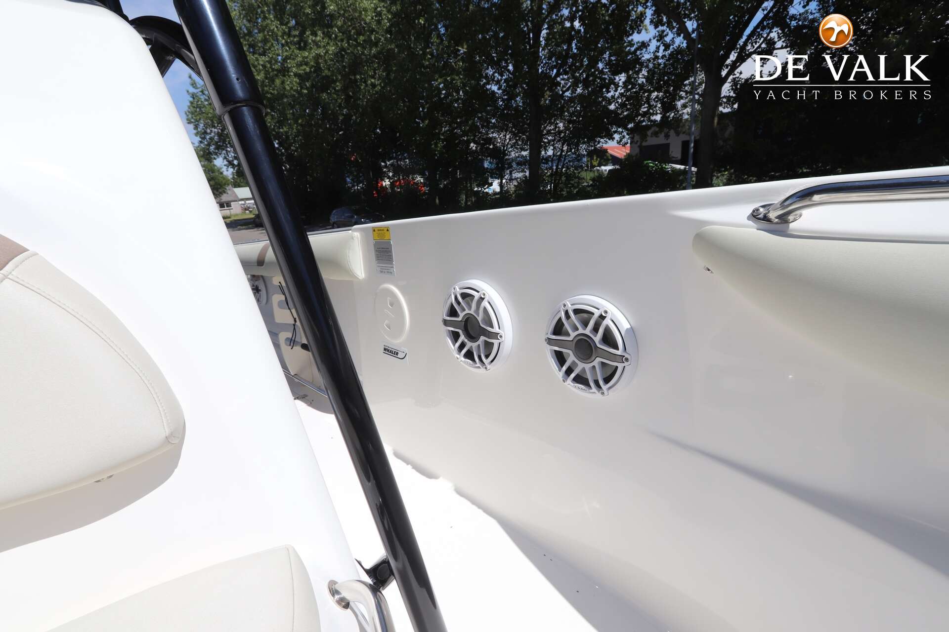Boston Whaler 270 Outrage — foto 31 van 42
