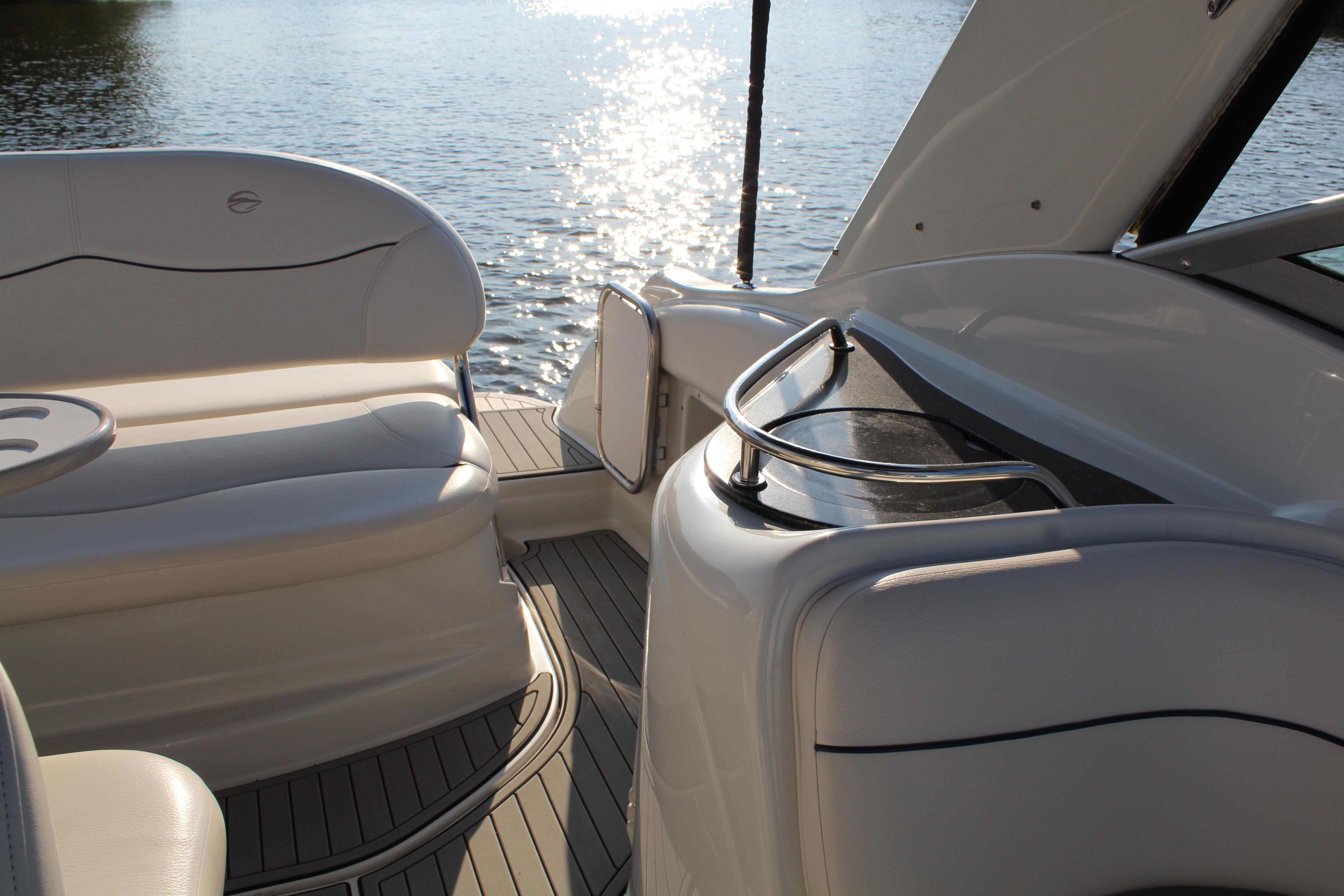 Crownline 270 CR — foto 11 van 25
