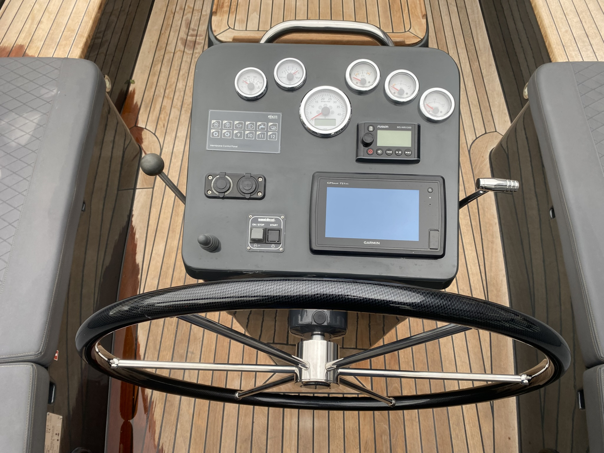 Maril 880 met Nanni diesel 200 pk - bouwjaar 2017 — foto 14 van 16