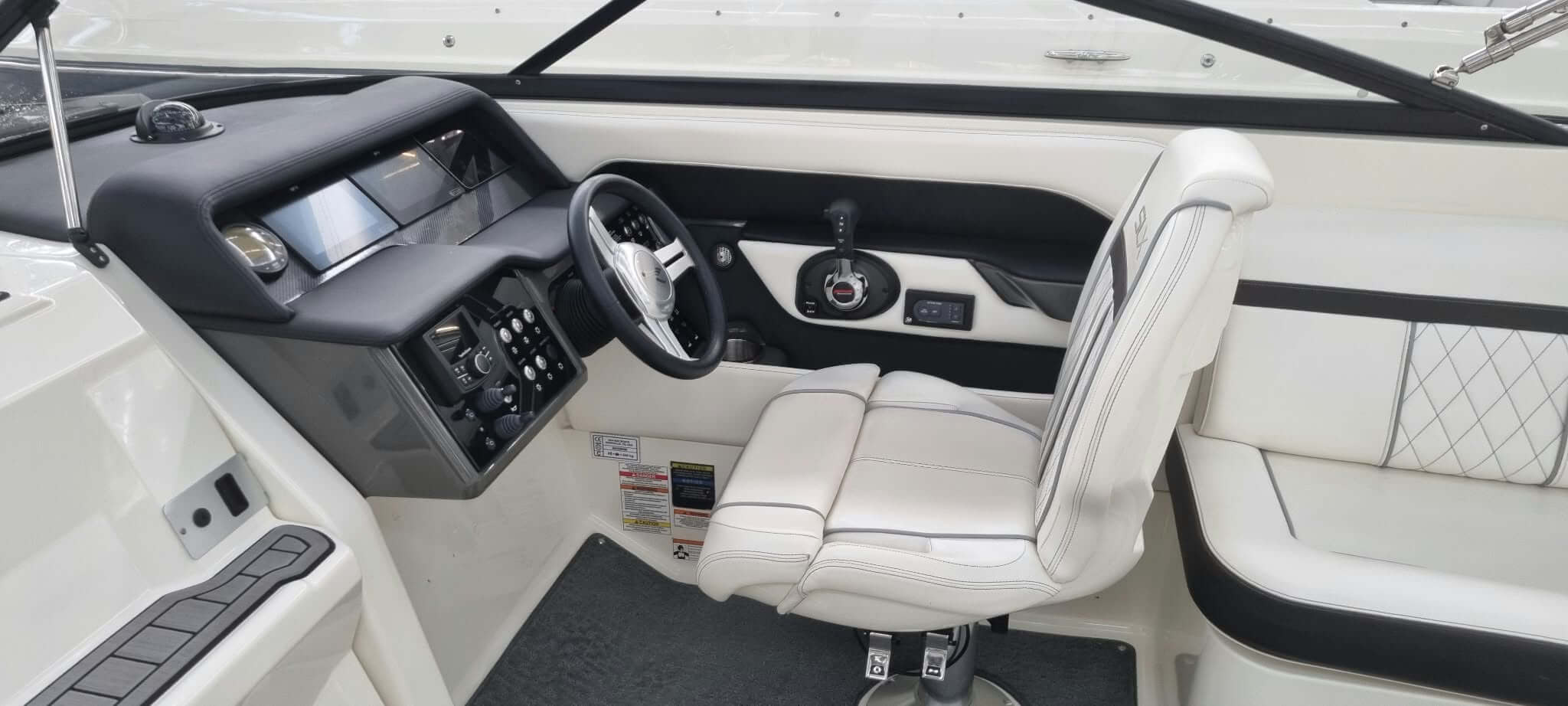 Sea Ray 250 Sunsport — foto 5 van 11