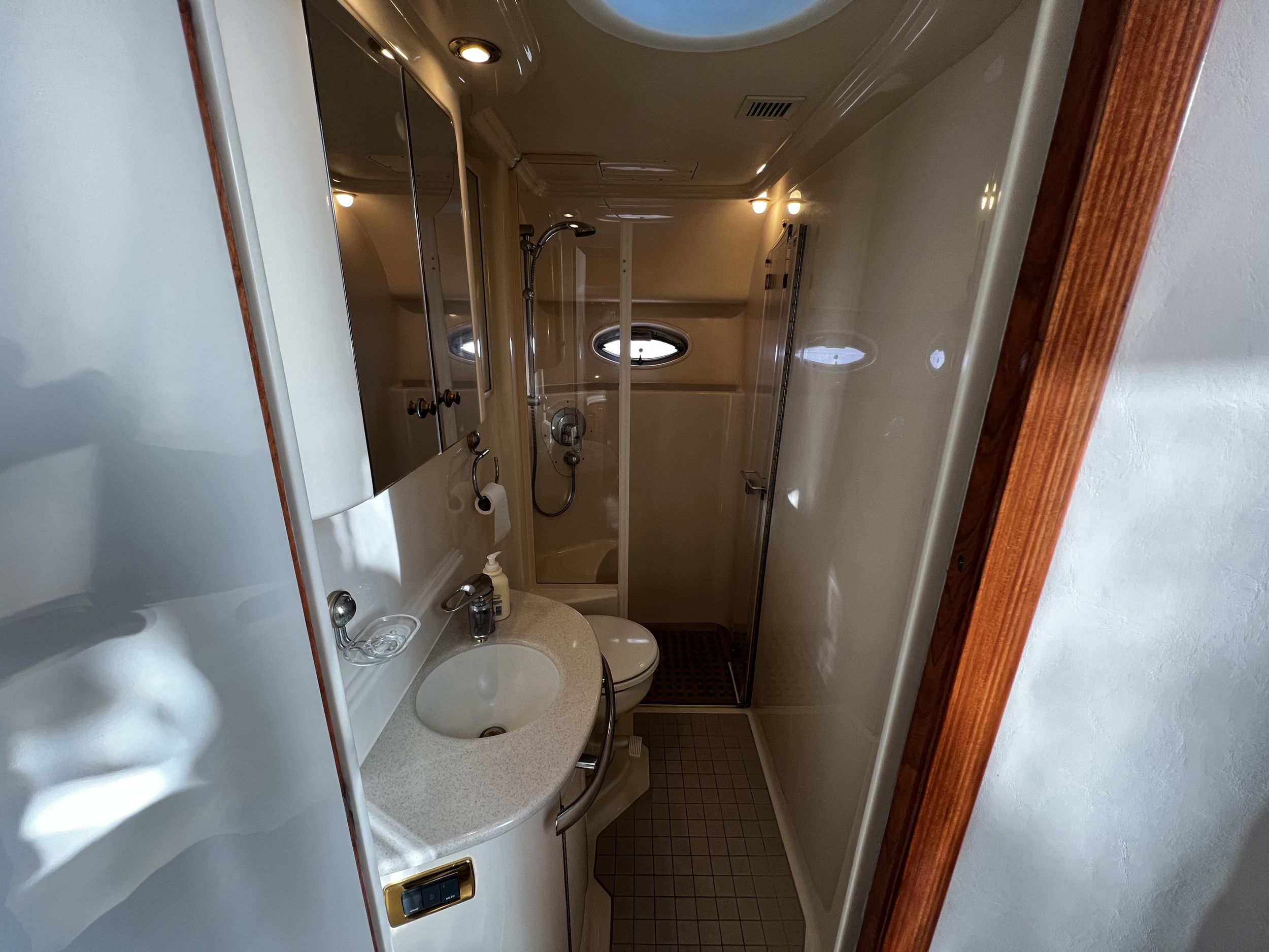 Sea Ray 510 Sundancer — foto 6 van 6