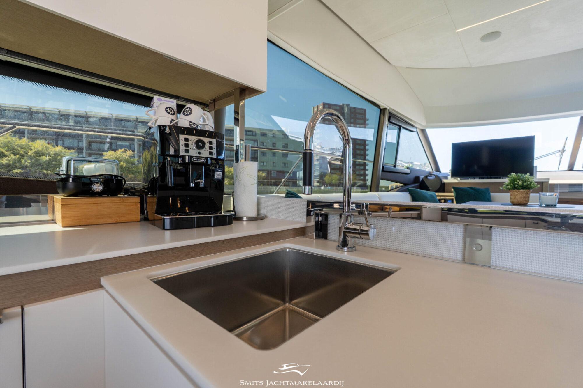 Prestige 590 Flybridge — foto 10 van 154