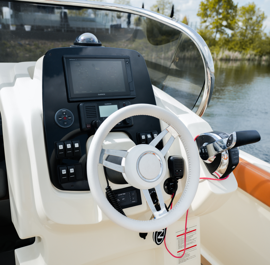  Invictus 240 fx — foto 10 van 16