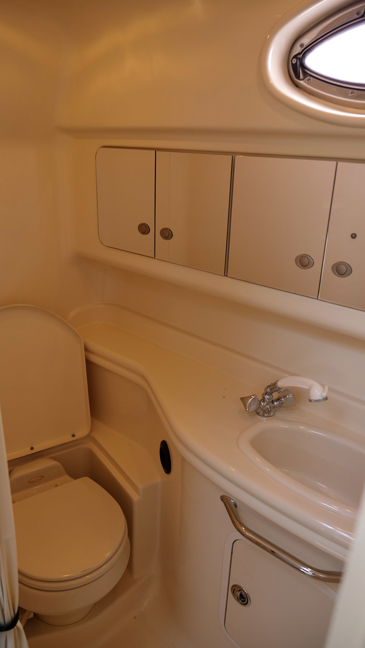 Sea Ray 340 Sundancer — foto 31 van 58