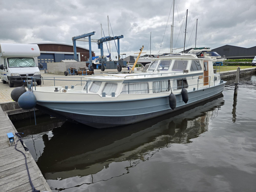 Recent geschilderde Rietaak 1250 AK — foto 1 van 17