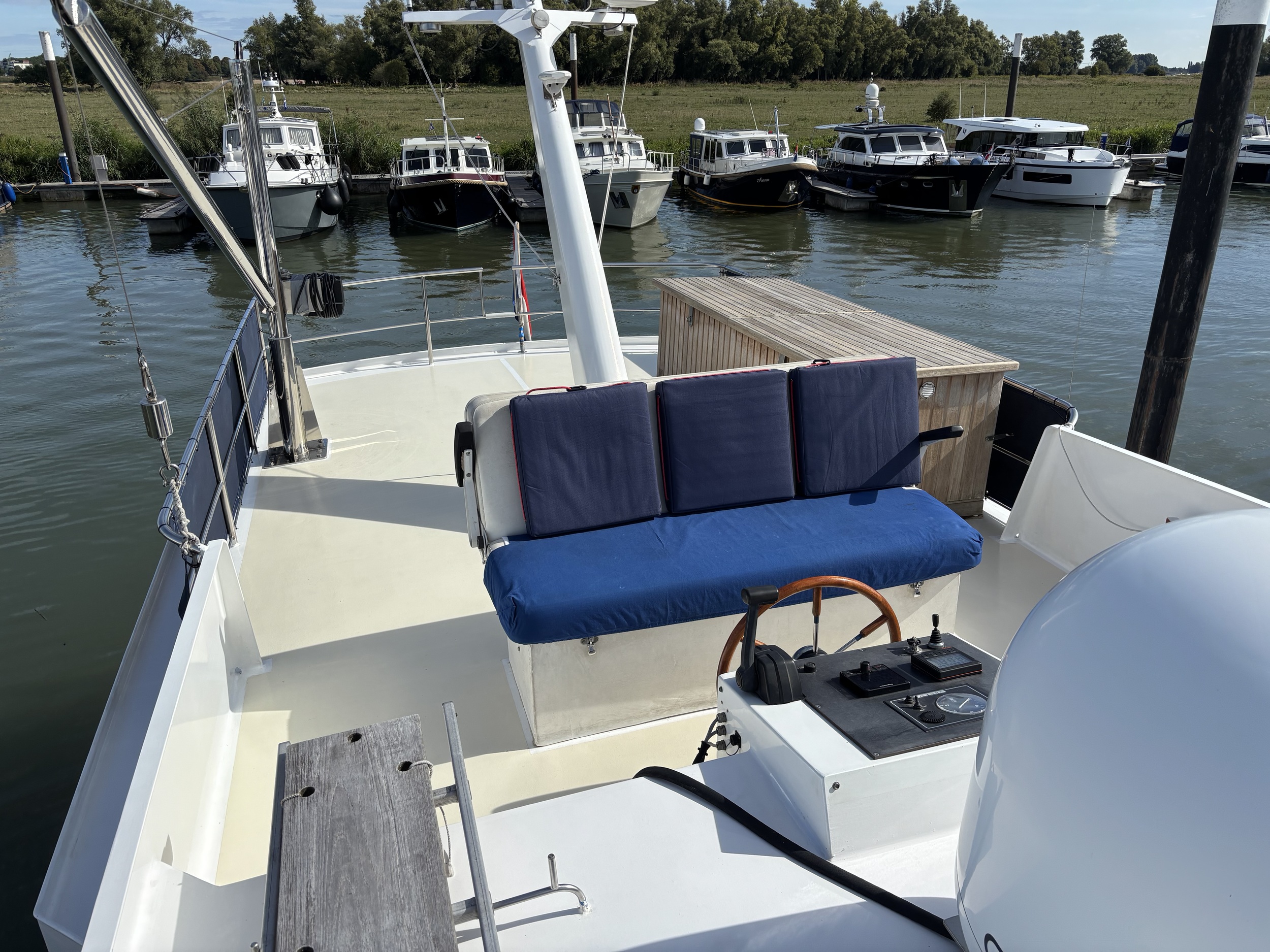 Alm Trawler 13.20 AD — foto 11 van 32