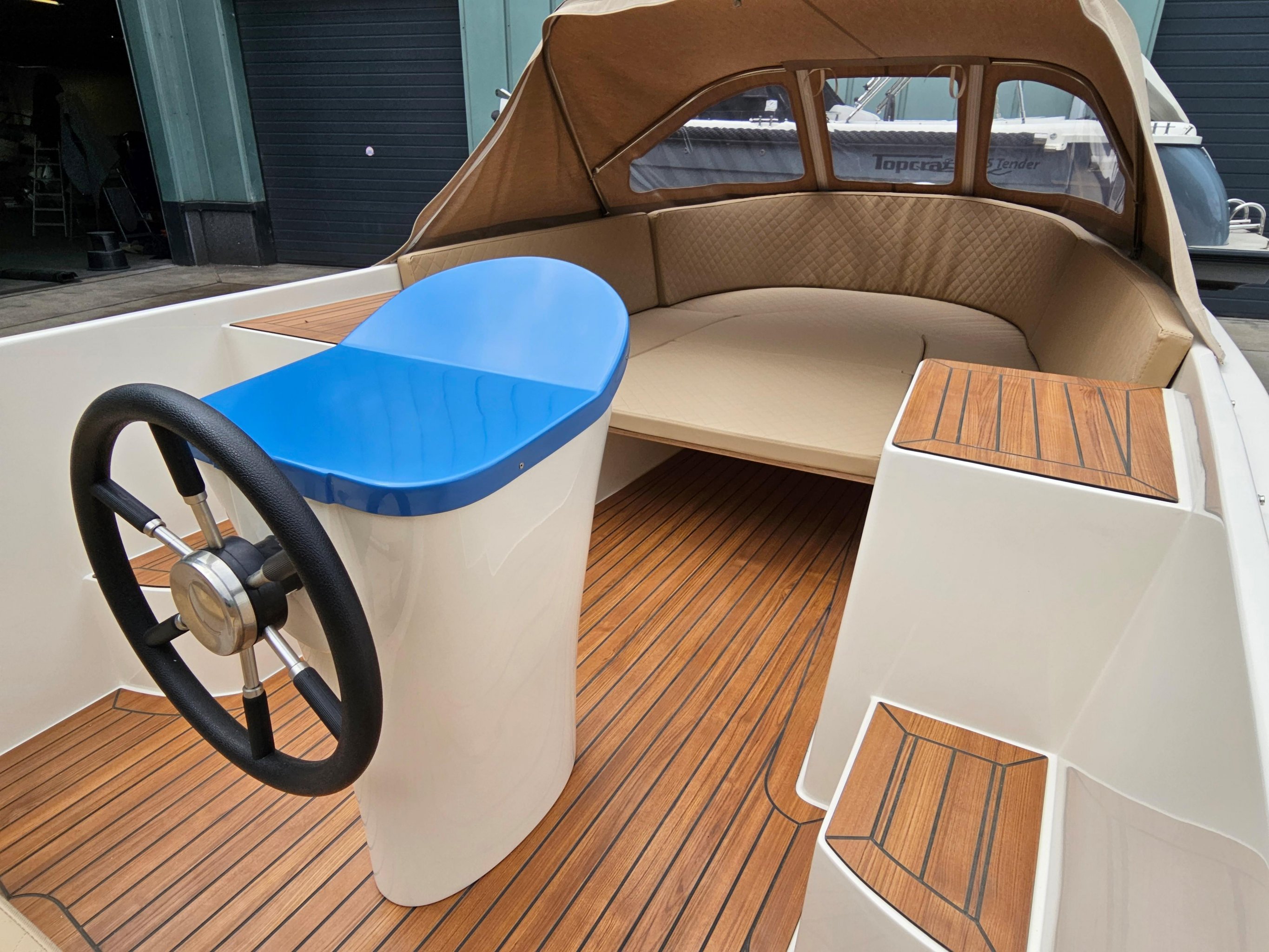 Lago Amore 565 nieuw, 9.9pk Suzuki efi — foto 10 van 30