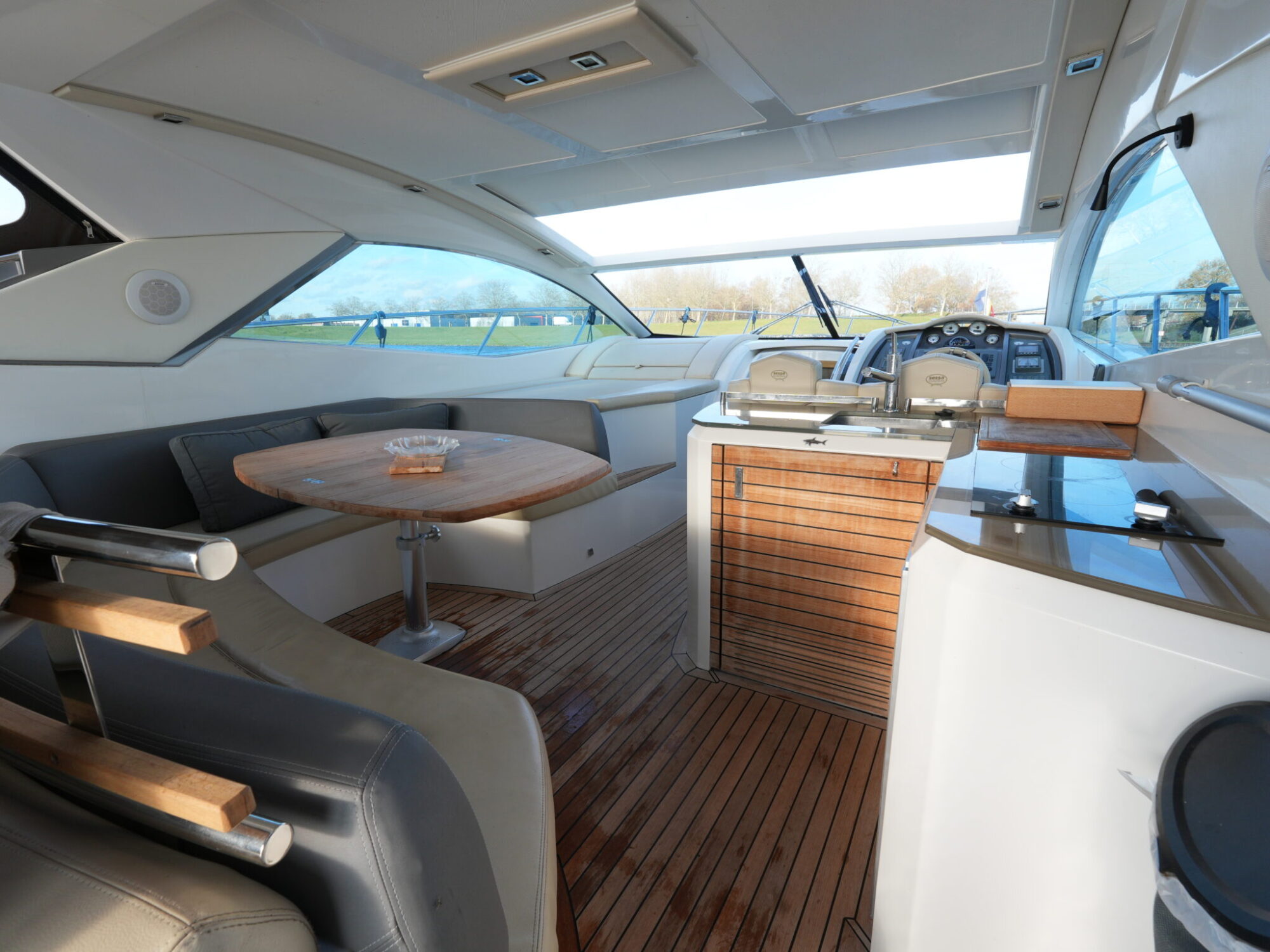 Sessa C46 HT IPS — foto 3 van 52