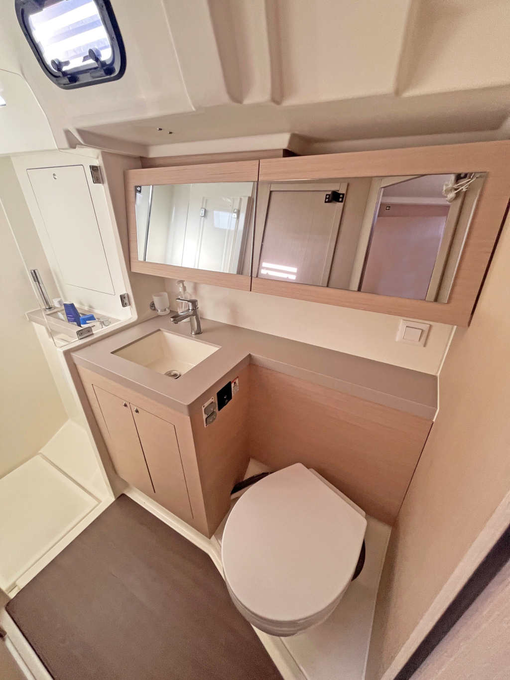 Beneteau Oceanis 51.1 — foto 31 van 47
