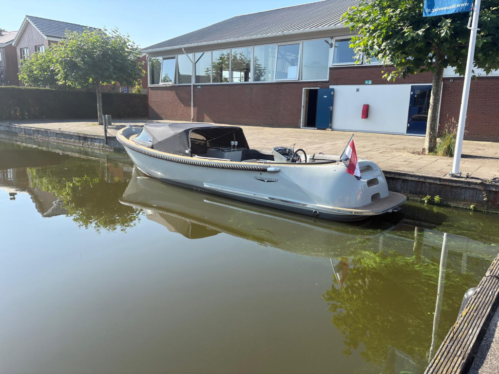Pieterman 860 – jong gebruikt | Slechts 60 vaaruren | Direct beschikbaar — foto 2 van 7