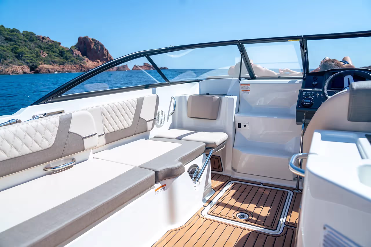 Bayliner VR6 Cuddy — foto 4 van 10
