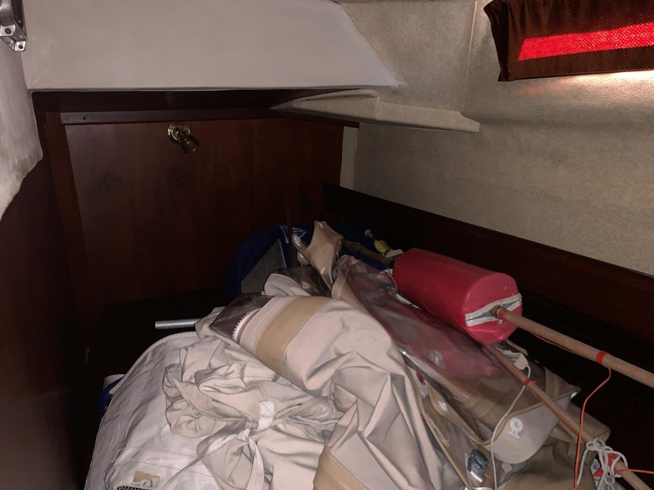 Beneteau Evasion 37 — foto 90 van 133
