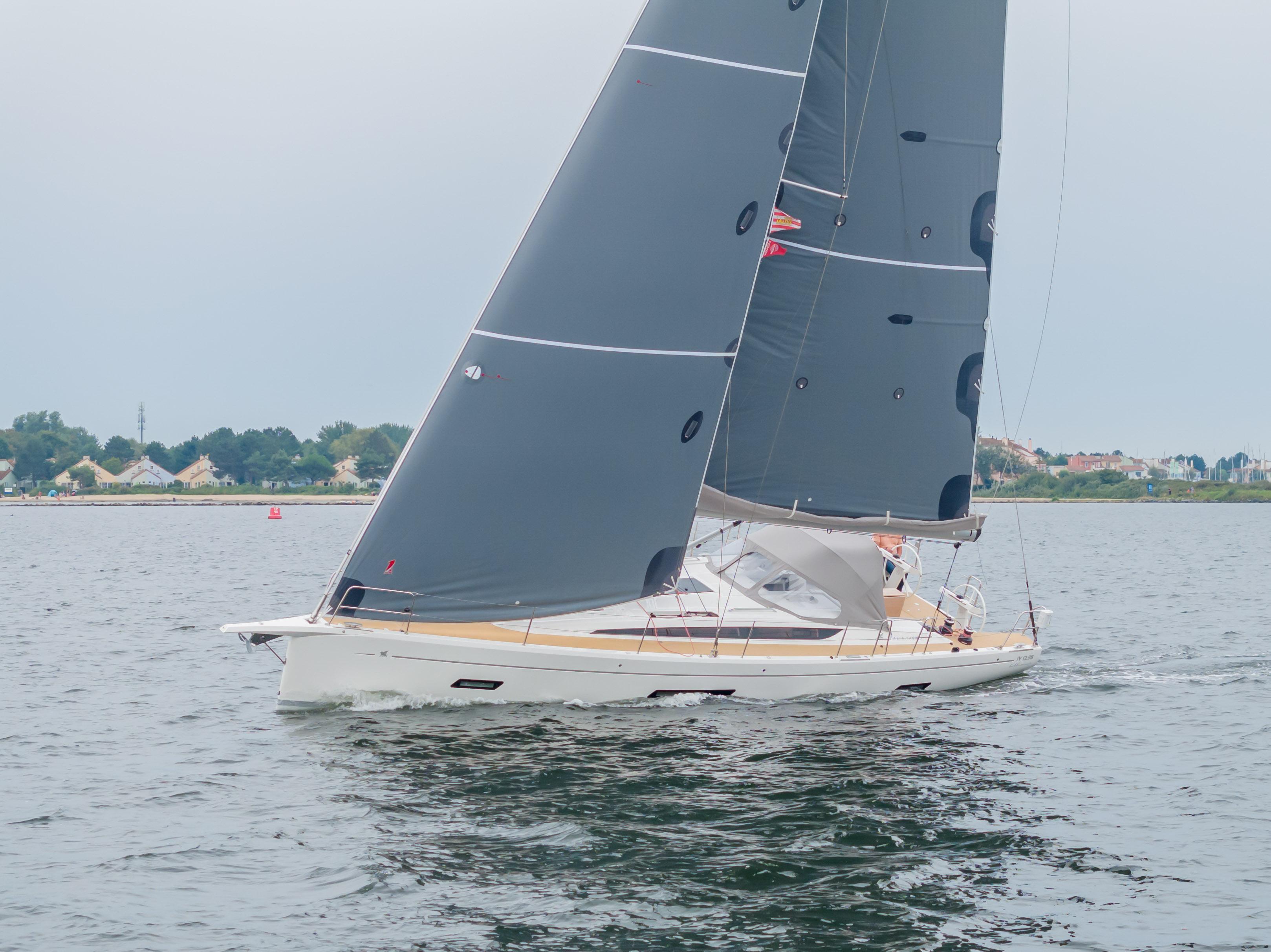 Italia Yachts 12.98 — foto 3 van 11