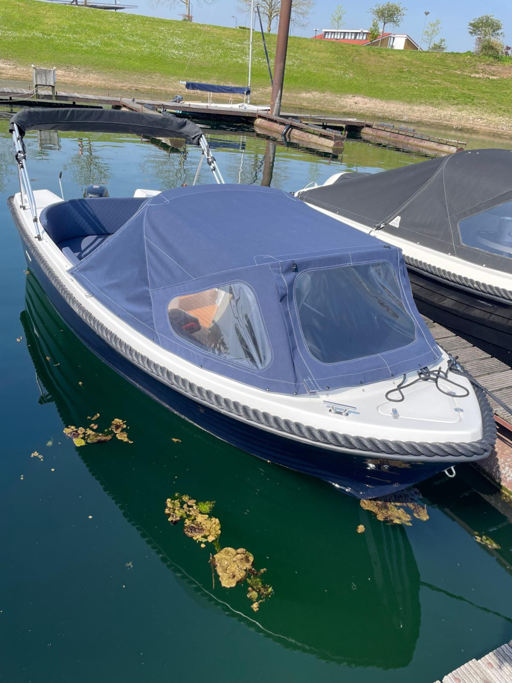 4-Family 530 sloep – Suzuki 20 PK – compleet met trailer 530 — foto 5 van 12