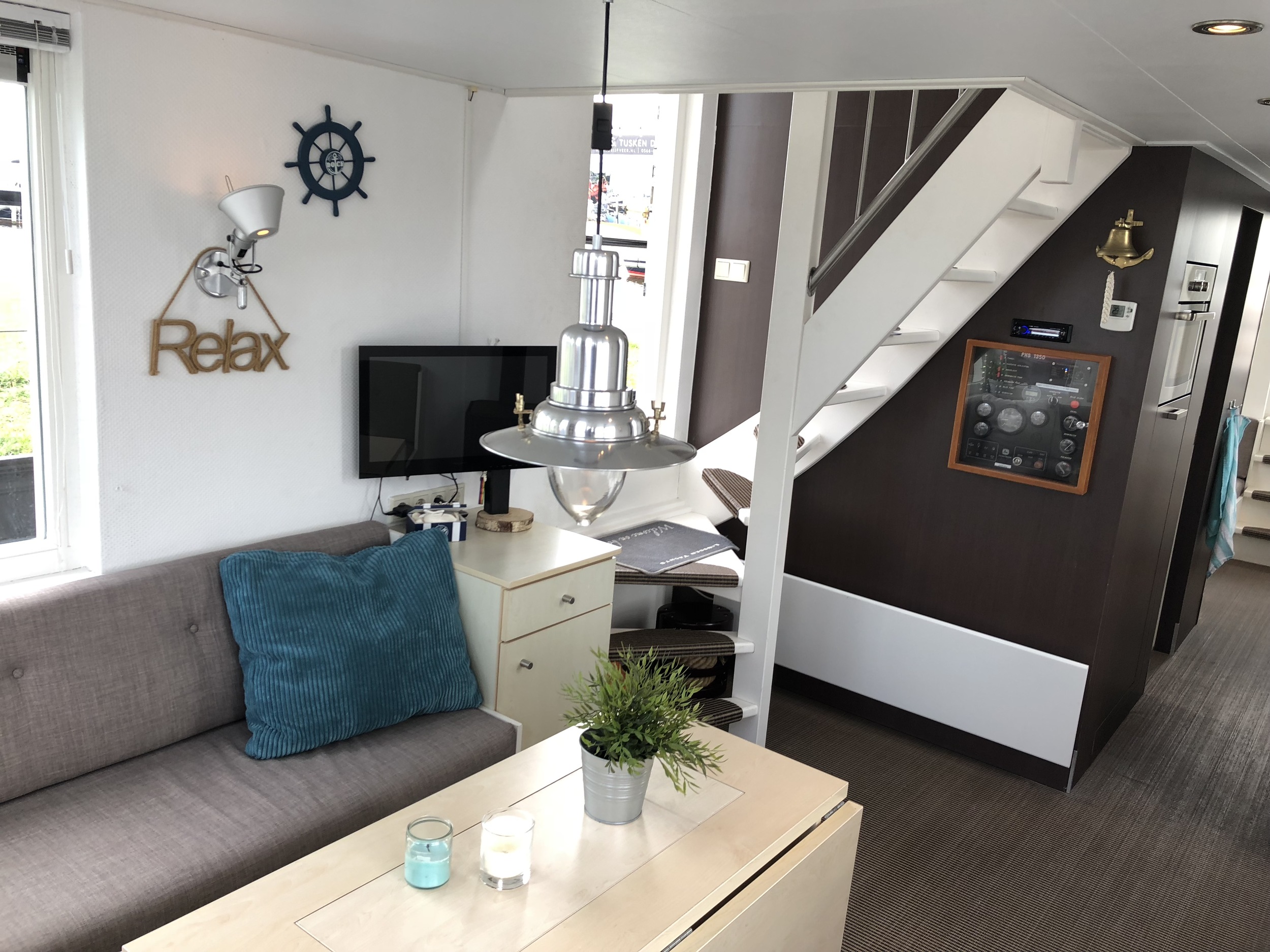 Prins HomeShip 1350 | VaarHuis | Houseboat | Flark | Varende Huisboot — foto 11 van 47