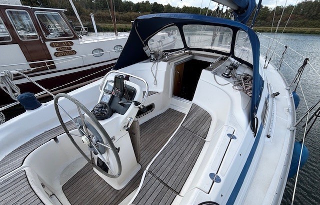 Bavaria 32 — foto 13 van 55