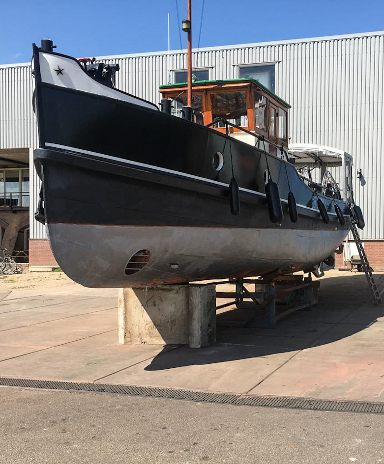 Motorsleepboot Carbon 15.63 met CBB — foto 44 van 48