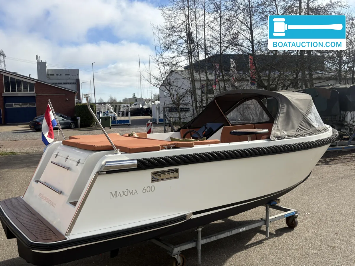 Maxima 600 Tender — foto 4 van 19