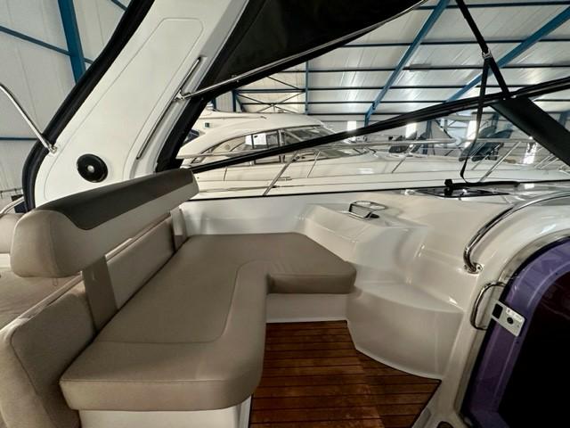 Bavaria Sport 330 — foto 8 van 20